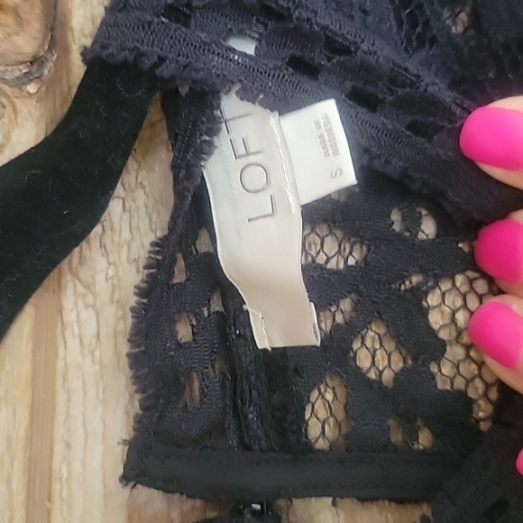 Loft Black Lace Elbow Sleeve Top Size Small - Picture 3 of 6